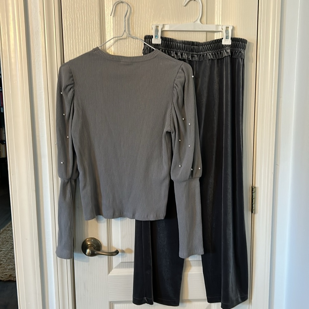 NWOT Zara sweater and wide leg pants - Picture 3 of 5